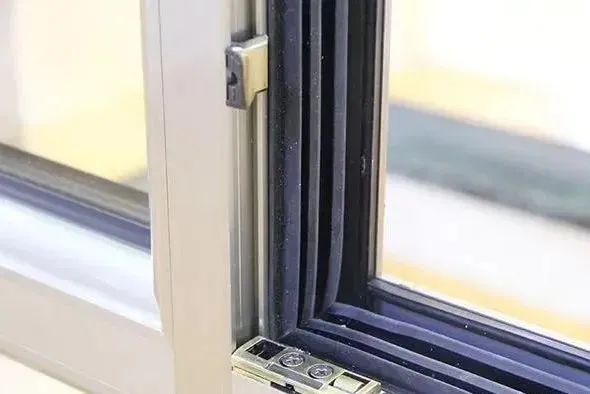 斷橋鋁窗戶怎么選？