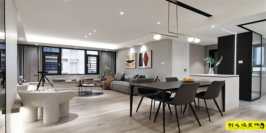 保利玫瑰灣121㎡現(xiàn)代簡(jiǎn)約風(fēng)格裝修案例