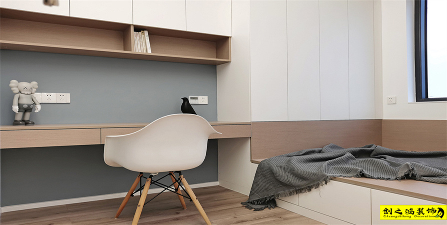 保利玫瑰灣121㎡現(xiàn)代簡(jiǎn)約風(fēng)格裝修案例