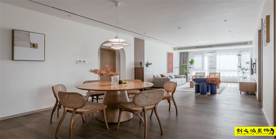 理想城127㎡現(xiàn)代簡(jiǎn)約風(fēng)格裝修案例