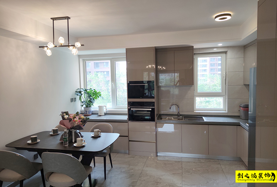 格調(diào)松間133㎡現(xiàn)代簡(jiǎn)約風(fēng)格裝修案例