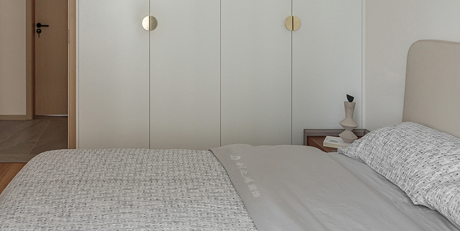 西派國印130㎡現(xiàn)代風格三居室裝修案例