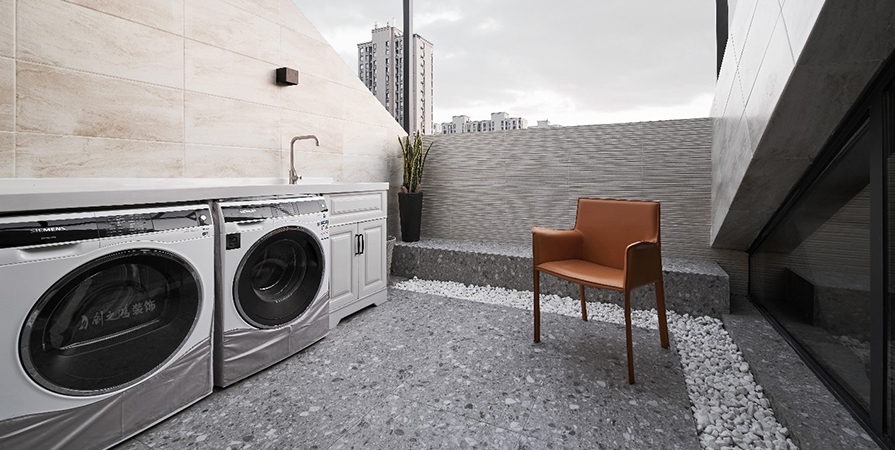 成發(fā)馨苑92㎡意式極簡風格復式裝修案例