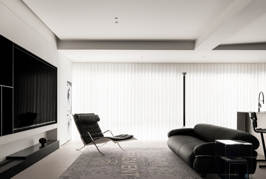 花語瀾廷139㎡極簡風(fēng)格三居室裝修案例