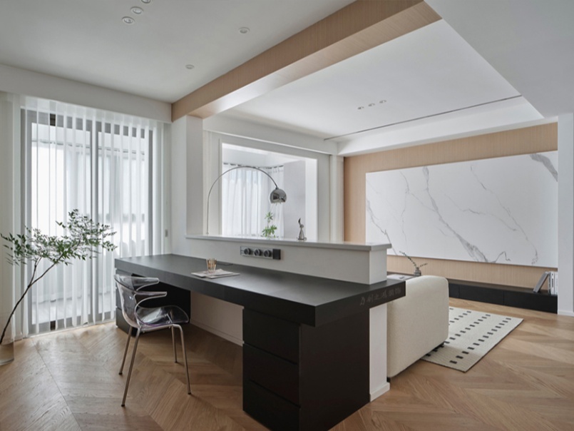 鵬飛南開學(xué)苑111㎡現(xiàn)代風(fēng)格三居室裝修案例