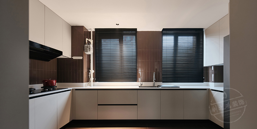 綠城·曉月晴川132㎡輕法式風(fēng)格三居室裝修案例