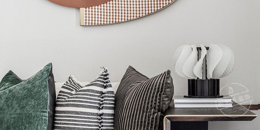 花語尚東105㎡輕奢風(fēng)格三居室裝修案例