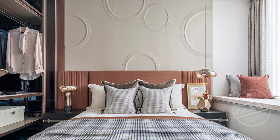 花語尚東105㎡輕奢風(fēng)格三居室裝修案例