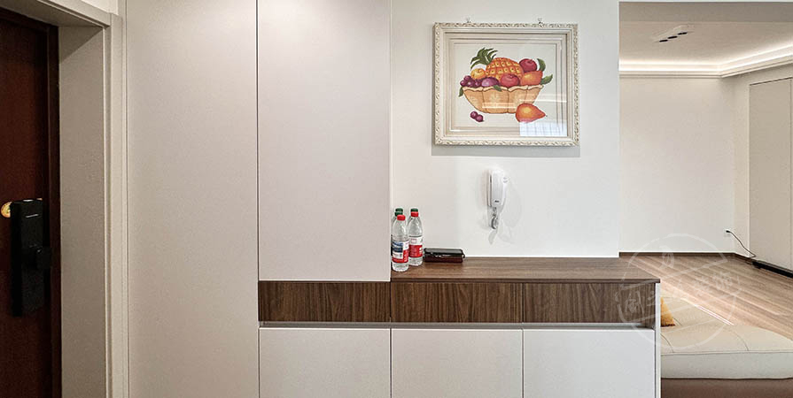 碧波園106㎡現(xiàn)代風(fēng)格三居室實(shí)景案例