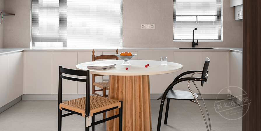 城東春曉116㎡原木風(fēng)格三居室裝修案例